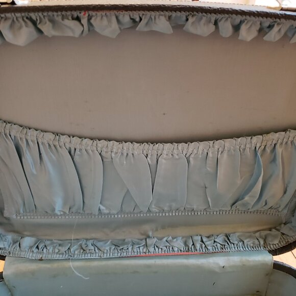 Vintage 60's Hard Shell Medium Train Case Suitcase "Weekender" - Picture 7 of 8